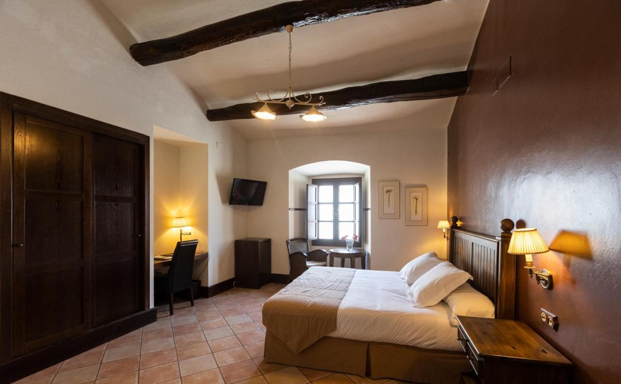 Superior Queen Room,1399883837:JPEG